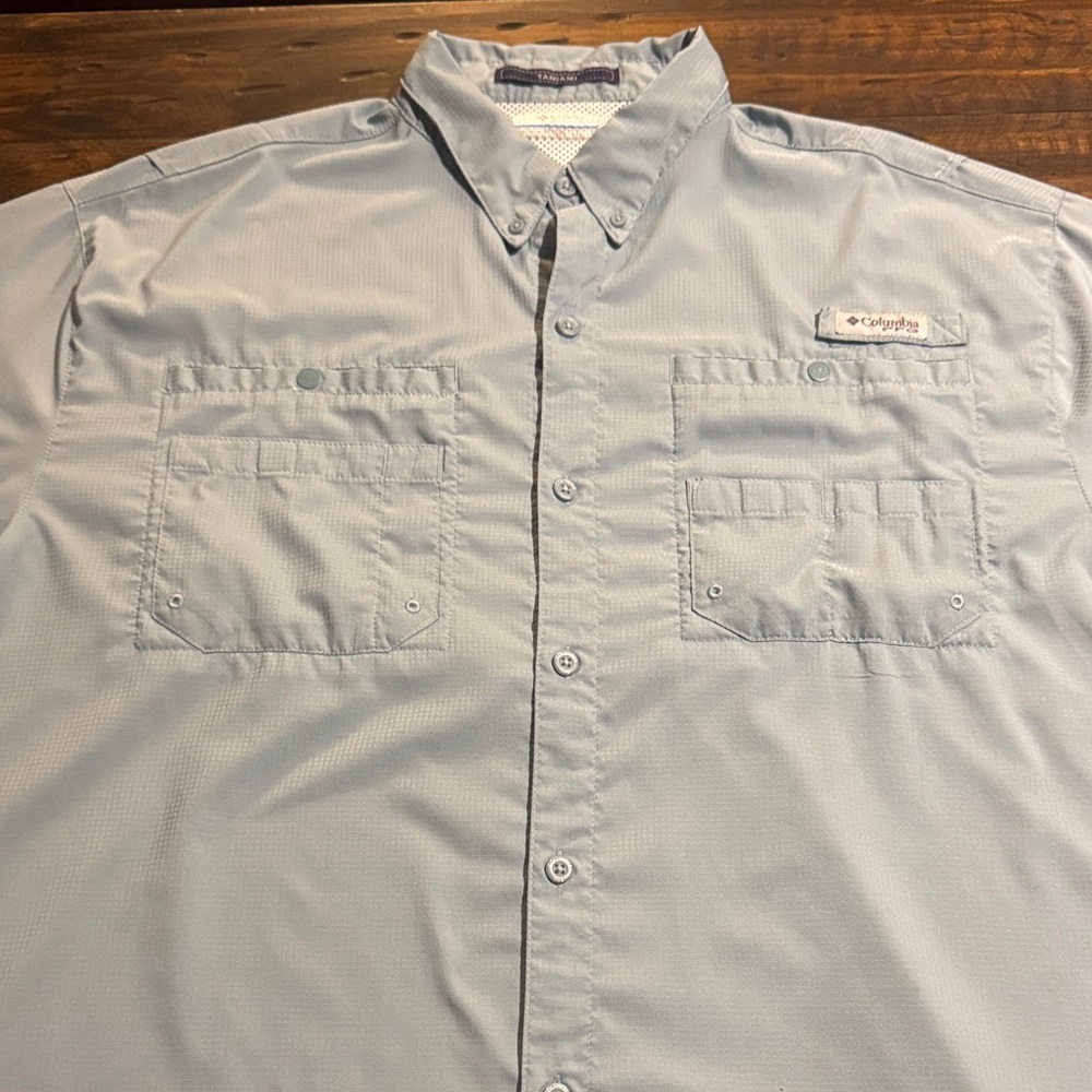 Columbia Men's Pale Blue Short-Sleeve Button-Down Fishing Shirt-XL Tall